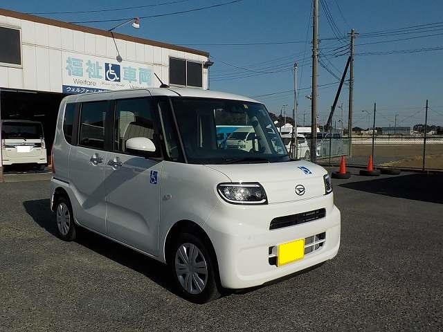 新車リース　福祉車両　軽自動車 タントスロープ 白 LA650S (4).jpg