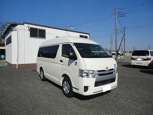 新車ハイエース　福祉車両　車椅子リフト　埼玉県春日部市　20160817.jpg